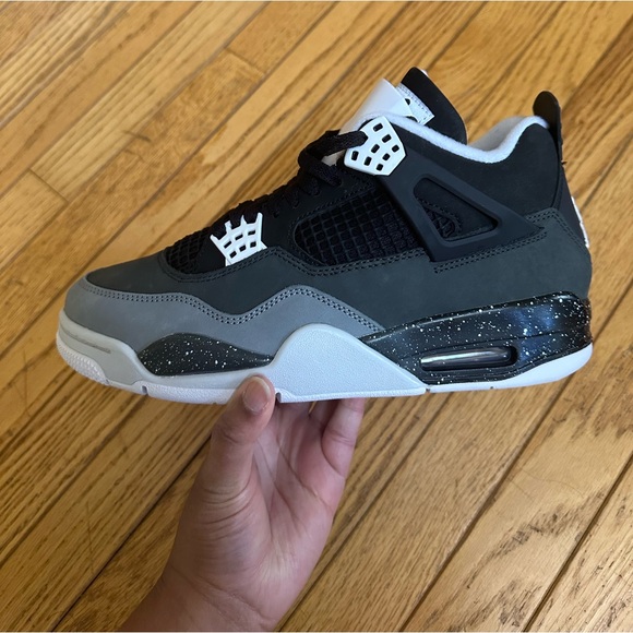Jordan 4 - Picture 11 of 14